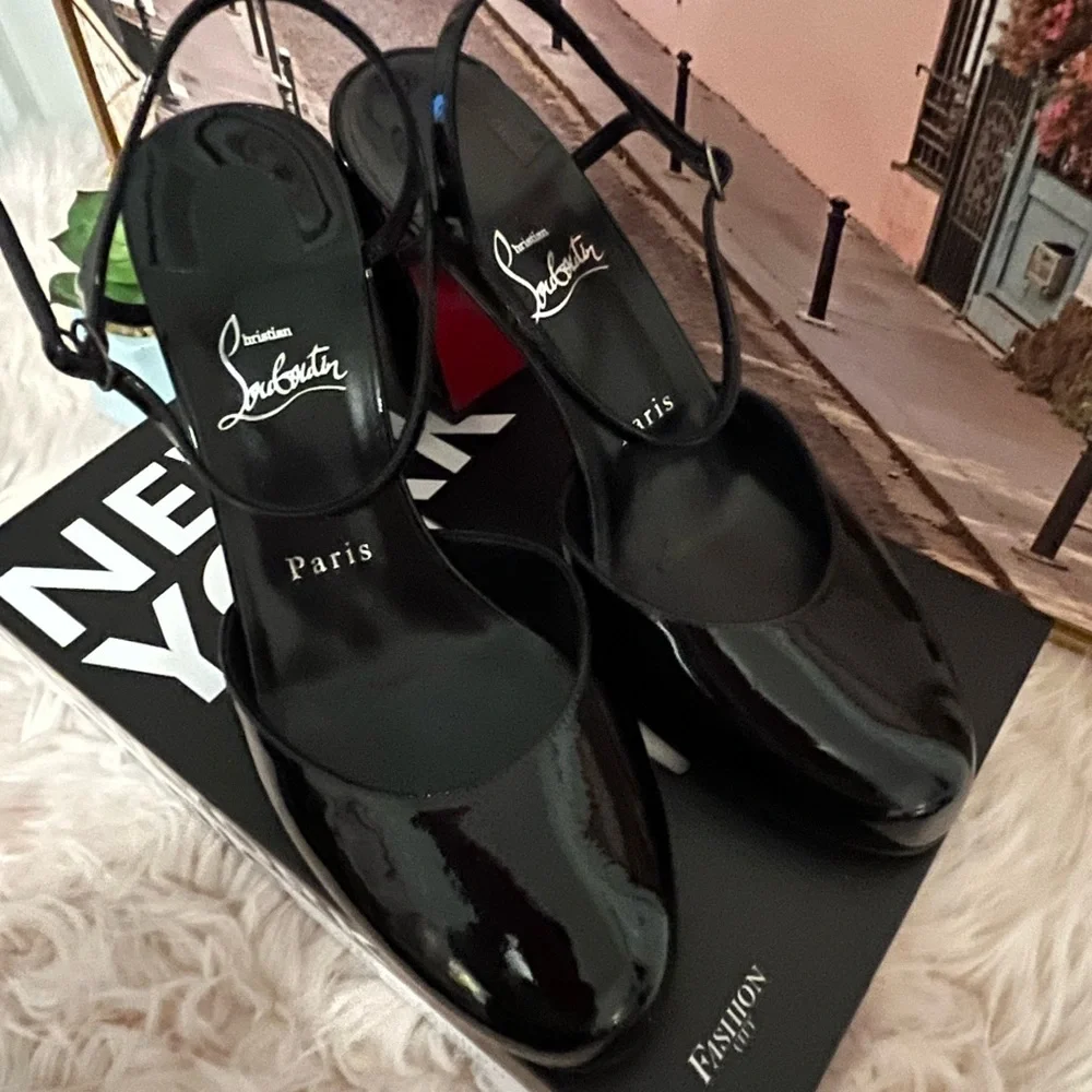Christian Louboutin Black Patent Mary Jane Heels 39.5 - Picture 5 of 14